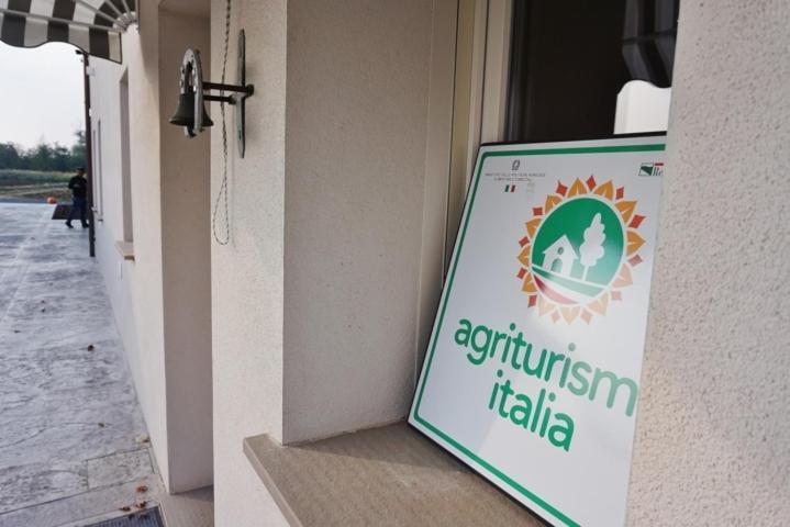 Agriturismo Campogrande Carpaneto Piacentino Exterior foto